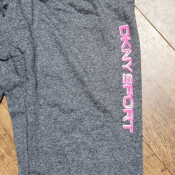 DKNY PERFORMANCE Sweatpants met labeldetail, model 'EVERYDAY' in bleu